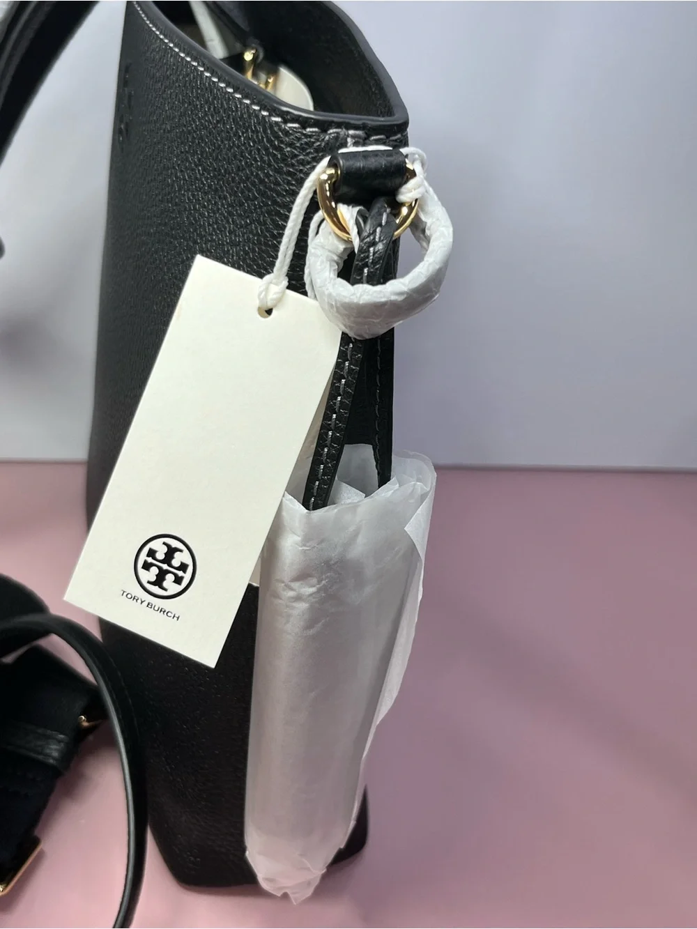 Tory Burch compact pebbled